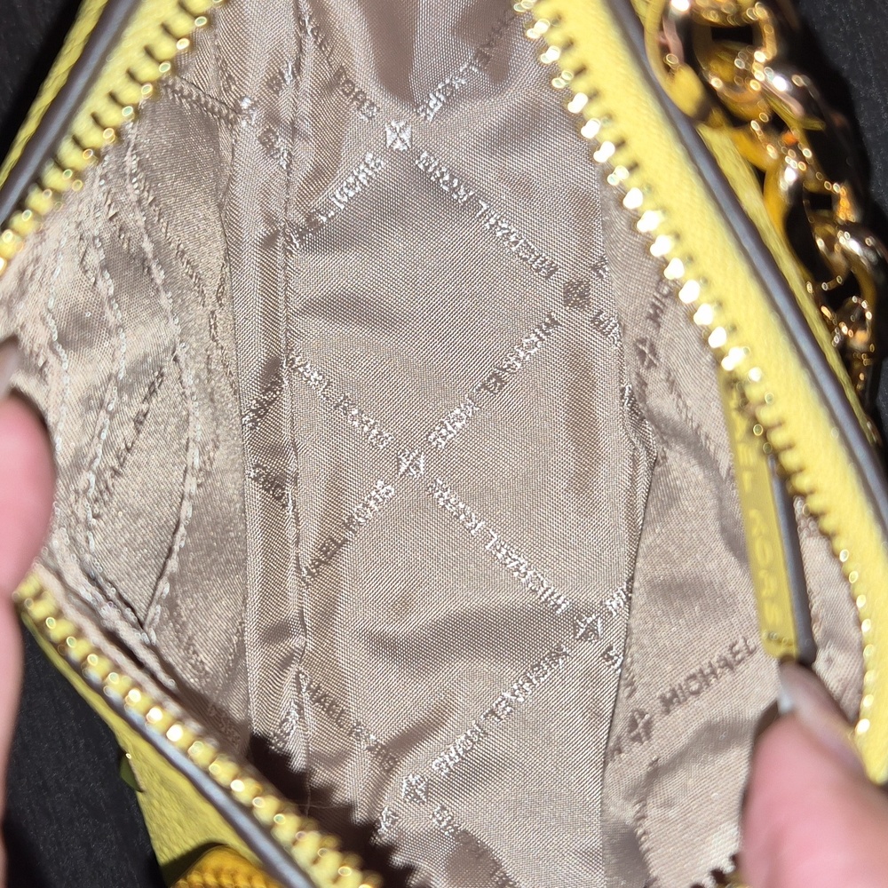 Michael Kors Mini Bag in Yellow with Studs - Picture 3 of 5